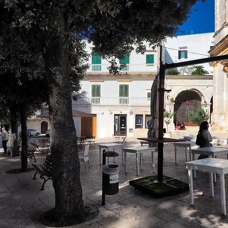 La Cummersa Del Gatto Locorotondo